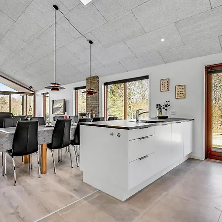 Amazing In With Kitchen * Glesborg