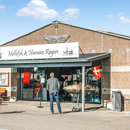 Amazing In With Kitchen